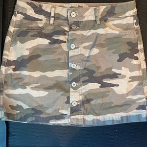 Camo skirt